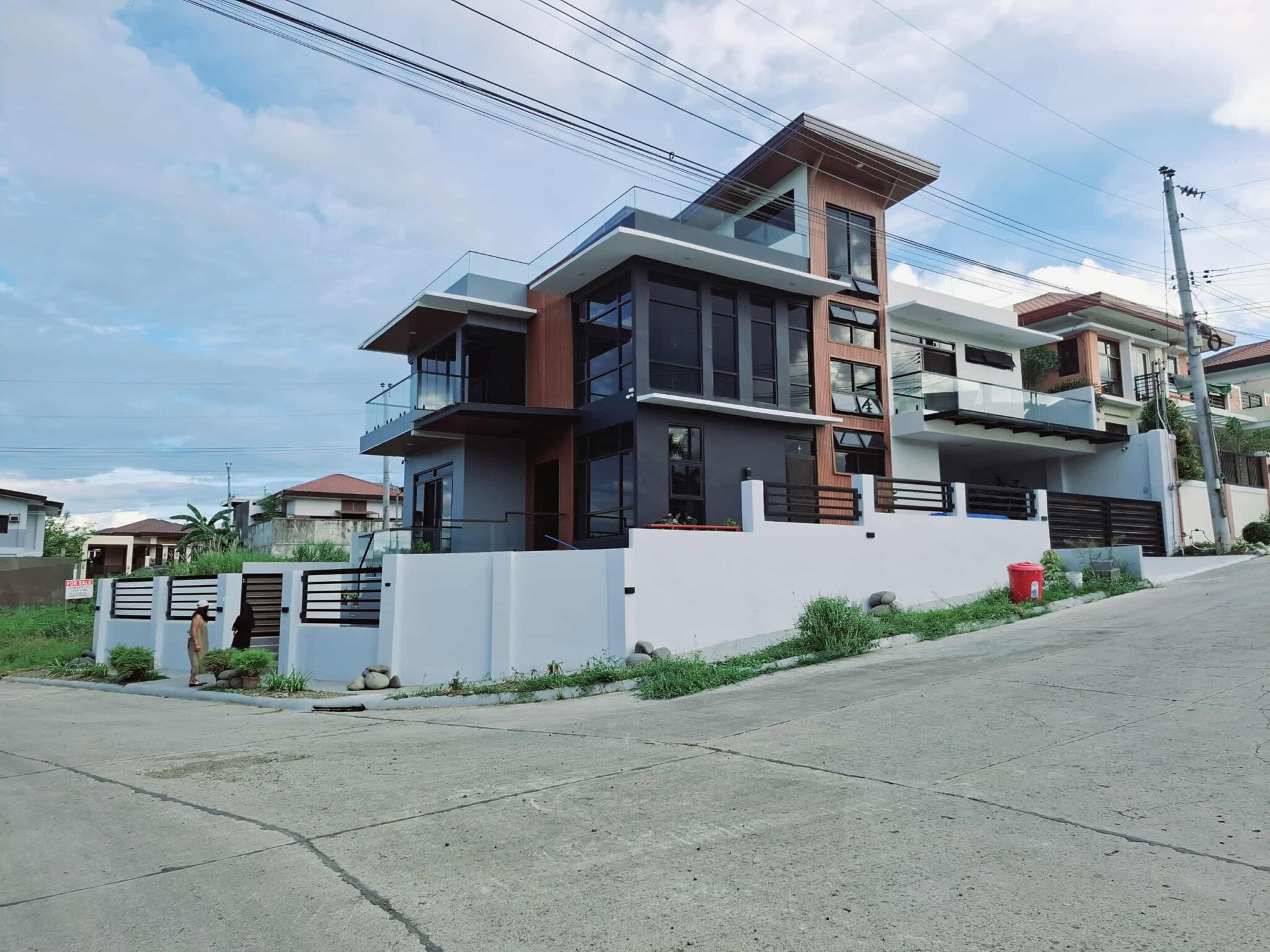 HOUSE FOR SALE – Corner Property! Buhangin Davao City